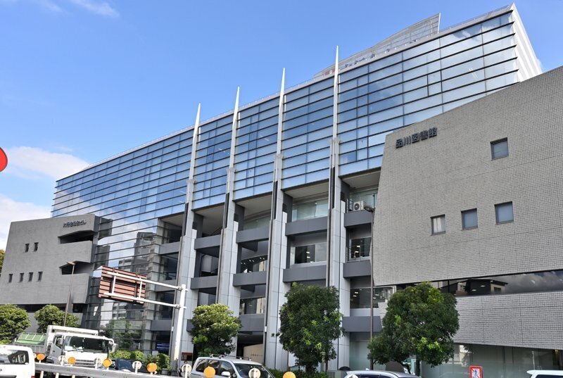 品川区立品川図書館 340m 
