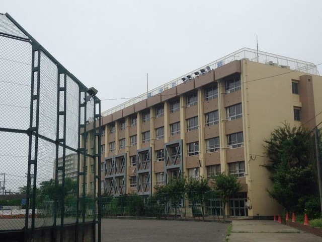 葛飾区立金町中学校 500m 